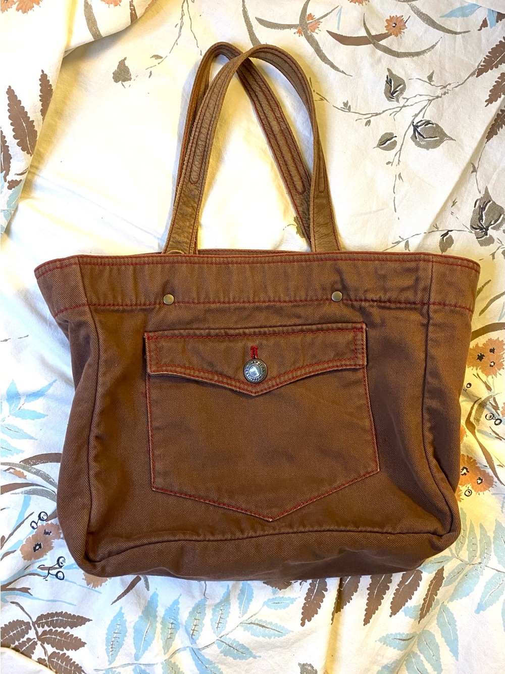 Super cute Gap est 1969 brown tote bag with leather straps 🐻❤️